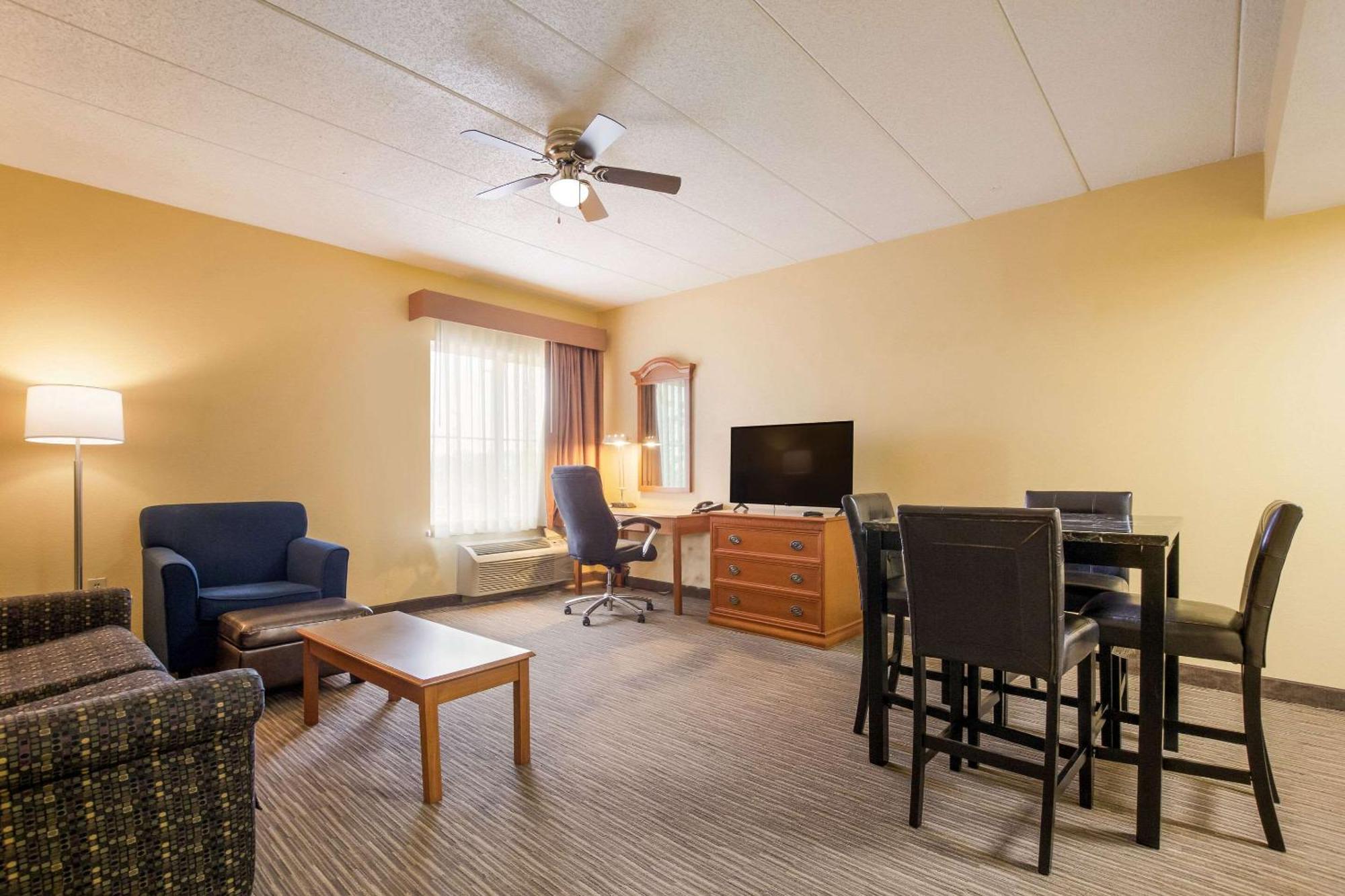 Quality Inn & Suites Cvg Airport Erlanger Luaran gambar